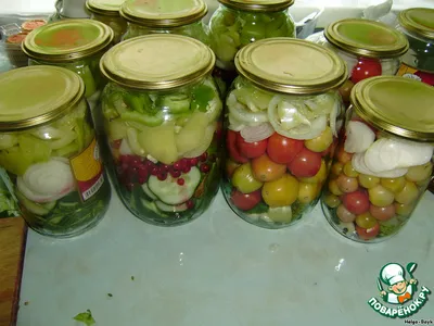 Ассорти из огурцов, помидоров и патиссонов на зиму - рецепт с фото пошагово