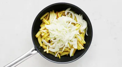 Картофельные зразы: как приготовить на сковороде, в духовке, мультиварке -  Смачнота
