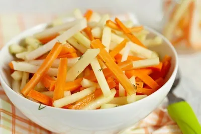 Салат из моркови и зелёного горошка - рецепт автора Готовим с Любовью