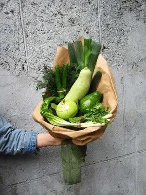 Купить овощной букет с грибами по доступной цене с доставкой в Москве и  области в интернет-магазине Город Букетов