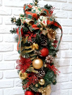 Рождественское украшение в красно-золотых тонах – заказать на Ярмарке  Мастеров – N3SDIBY | Композиции, Кубинка