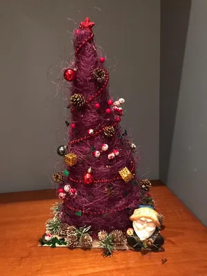 Рождественские елки сделанные сизаля Стоковое Фото - изображение  насчитывающей зеленый, вал: 28172910