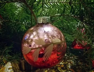 Игрушки на елку в Новый год 2024: что повесить, как сделать своими руками |  ivd.ru