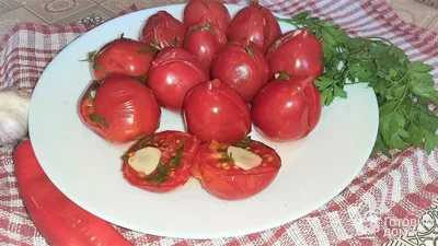 Закуска КРАСНЫЕ ТЮЛЬПАНЫ из фаршированных помидор. Два варианта начинок с  сыром - YouTube