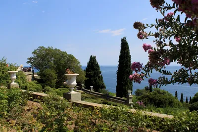 Итальянские сады в белладжо на озера комо Стоковое Изображение -  изображение насчитывающей сад, ландшафт: 180594399
