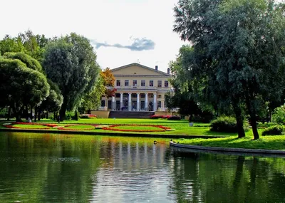 Юсуповский сад в Санкт-Петербурге