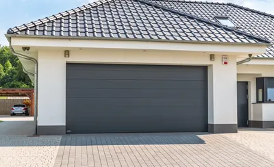 Как выбрать гаражные ворота по типу конструкции и способу открытия
