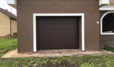Распашные металлические гаражные ворота