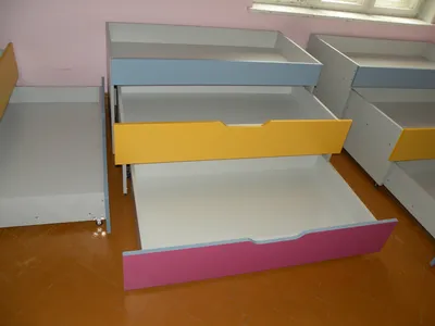 Подиумы и кровати для детского сада