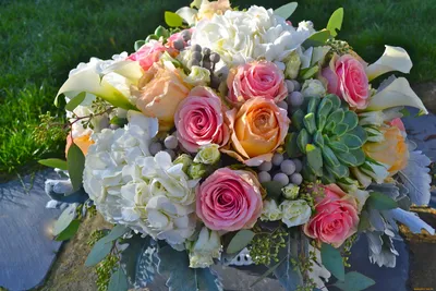 Свадебный букет с розами - обои для рабочего стола, картинки, фото