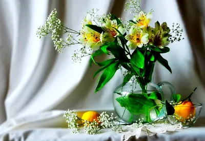 Обои для рабочего стола Яйца Цветы Корзина вазы Стол ветка Натюрморт