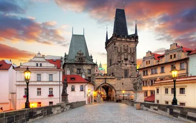 Обои Города Прага (Чехия), обои для рабочего стола, фотографии города, прага  , Чехия, дома, прага, башня, арка, статуи, фонари, мост, charles, bridge  Обои для рабочего стола, скачать обои картинки заставки на рабочий