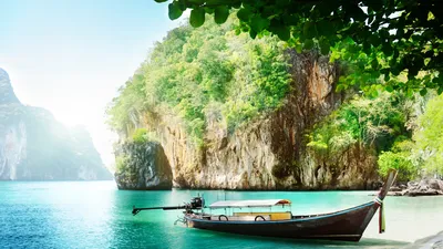 Картинки природа, тайланд, красиво, лодка, пляж, горы, скалы, джунгли -  обои 1920x1080, картинка №136680