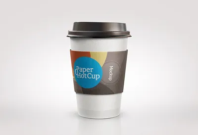 Бумажные стаканчики кофе на деревянной предпосылке текстуры Стоковое  Изображение - изображение насчитывающей утро, мока: 153257035