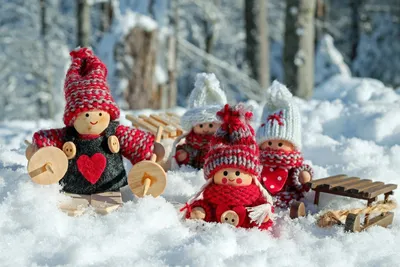 Зима холода... \" красивый снеговик …» — создано в Шедевруме