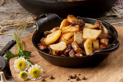 Картофель жареный с белыми грибами рецепт – Русская кухня: Основные блюда.  «Еда»