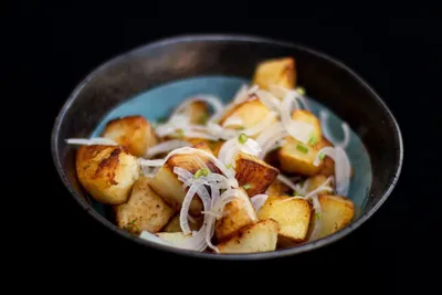 Картошка с грибами и чесноком в духовке - пошаговый рецепт с фото на  Готовим дома