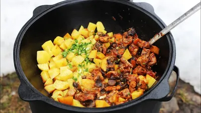Острый картофель c грибами и квашеной капустой - пошаговый рецепт с фото на  Готовим дома
