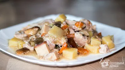 Картошка в горшочках с мясом и грибами - пошаговый рецепт с фото на Готовим  дома