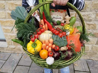 Большая корзина из овощей \"Осенний фреш\". Купить с доставкой в Москве и  области | СпецБукет