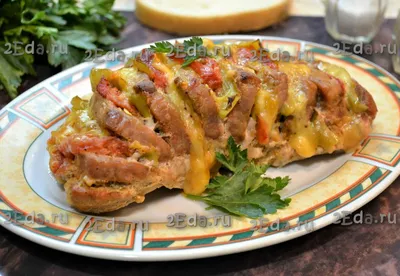 Свинина в духовке с сыром и помидорами рецепт фото пошагово и видео -  1000.menu