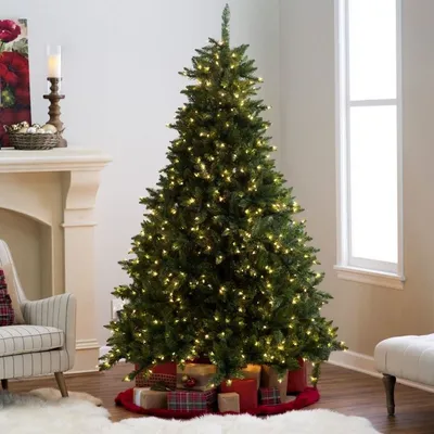 Новогодняя ёлка — 30 стильных и нестандартных идей оформления |  Рождественские гостиные, Украшение дома на рождество, Идеи рождественских  украшений