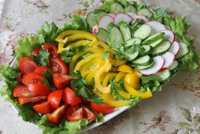 Как нарезать овощи: самый простой способ овощной нарезки #овощнаянарез... |  TikTok