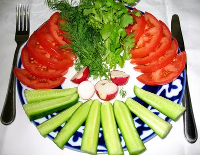 Овощная нарезка на праздничный стол (65 фото)