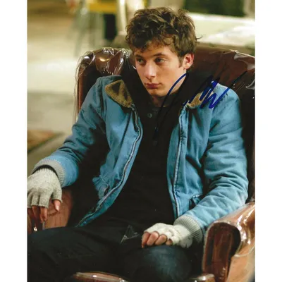 Lip Gallagher and cigarettes (A love story) : r/shameless