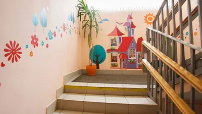 Оформление стен в детском саду в микрорайоне Некрасовка