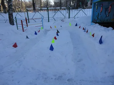 Оформление зимнего участка в детском саду фото фотографии