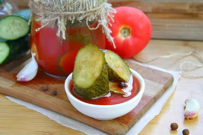 Огурцы в томатном соке на зиму рецепт фото пошагово и видео - 1000.menu