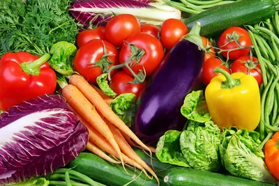 Много красивые овощи и красивый плодоовощ Стоковое Фото - изображение  насчитывающей плодоовощ, зеленый: 69081168
