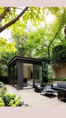 Современный дизайн террасы домашнего патио с видом на сад | Премиум Фото