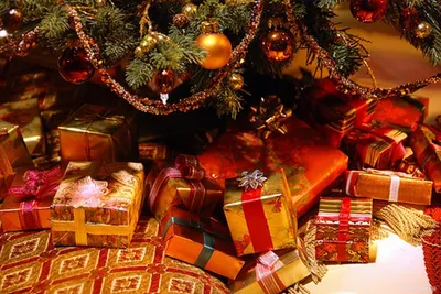Чем порадовать жену на Новый год: лучшие подарки под елку: лучшие подарки  под елку