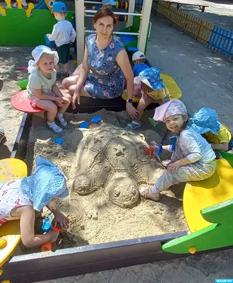 Постройки из песка в детском саду фото фотографии