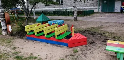 Постройки на участке детского сада летом фото фотографии
