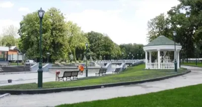 Харьковский сад Шевченко украсили к Новому году (фото, видео)