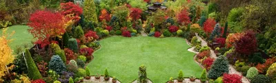 Оформления сада в английском стиля: растения, материалы, мебель и аксессуары