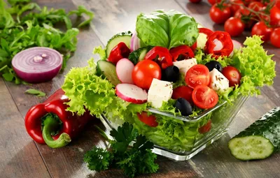 Салат из сырых овощей фото фотографии