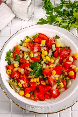 Диетический салат с кукурузой консервированной (ПП) — рецепт с фото | Рецепт  в 2023 г | Питание, Еда, Рецепты еды