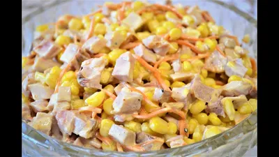 Салат из консервированной горбуши с огурцом и кукурузой | Пикабу
