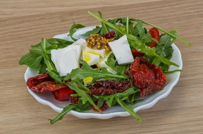 Луковый салат с вялеными помидорами - рецепт автора Irina Senina