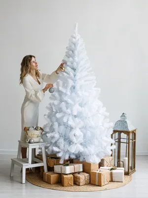 Новогодняя ёлка со снегом, шишками, брусникой и гирляндой, высота 120, 150  и 180 см купить по низким ценам в интернет-магазине Uzum (848066)
