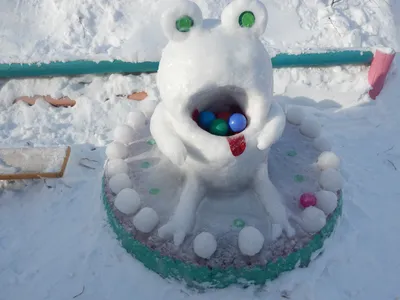 Территорию детского сада в Тереховке украсили яркие фигуры из снега |  Новостной портал Добрушчины