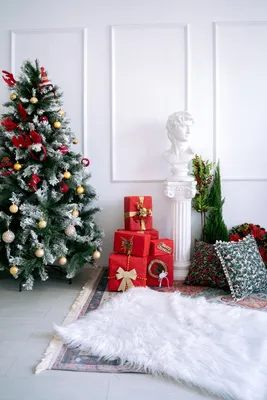 как украсить елку на новый год фото, черная елка фото, черная новогодняя …  | Black christmas decorations, Creative christmas trees, Black christmas  tree decorations
