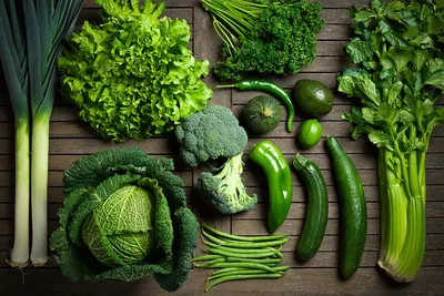 Зеленые овощи и фрукты фото фотографии