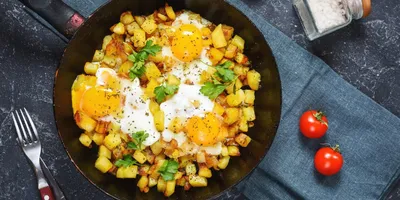 Жареная картошка с томатной пастой — рецепт с фото | Рецепт | Жареная  картошка, Еда, Идеи для блюд