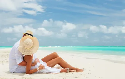 Обои пляж, океан, пара, двое, белый песок, couple on the beach | Медовый  месяц фото, Медовый месяц на мальдивах, Пляж