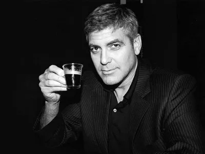 Превосходные обои с Джорджем Клуни для вашего экрана